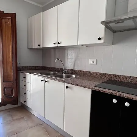 Cayetana Apartment *